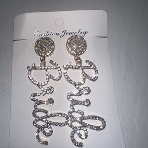 Sparkly bride earrings